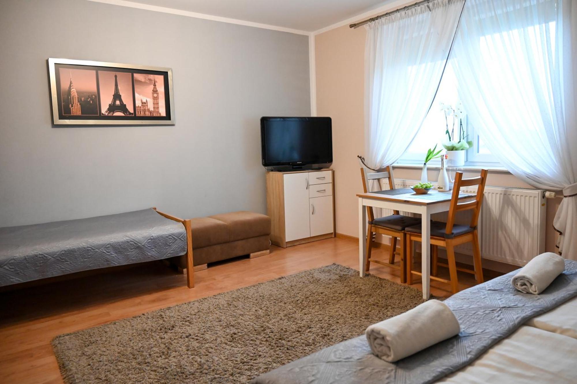 Agro Nad Stawem Villa Zukowo Ngoại thất bức ảnh