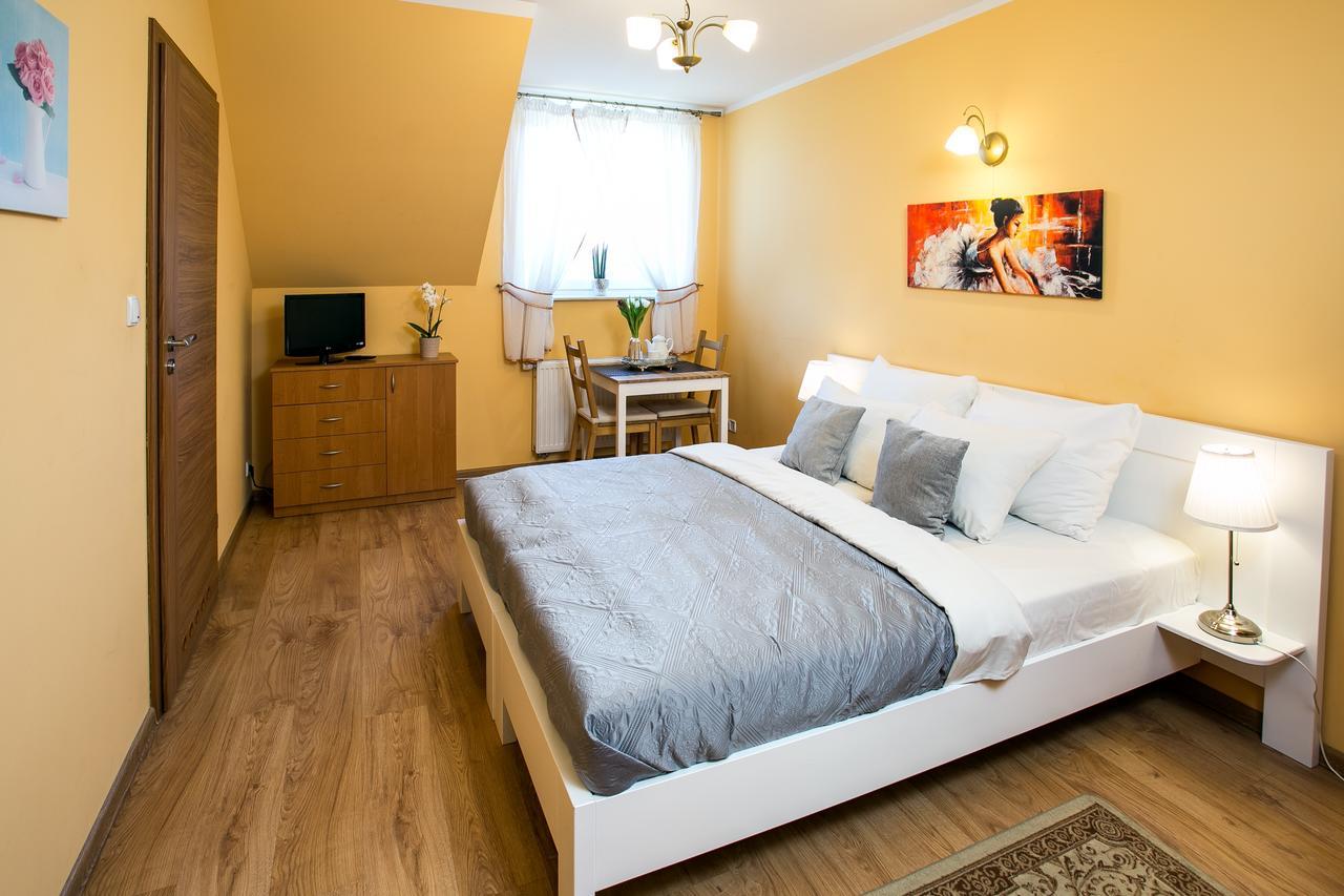 Agro Nad Stawem Villa Zukowo Ngoại thất bức ảnh