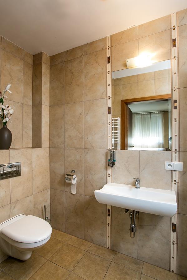 Agro Nad Stawem Villa Zukowo Ngoại thất bức ảnh